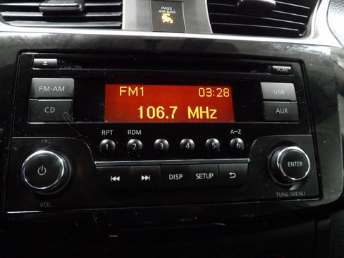 Used 2017 Nissan Sentra S FWD image 10