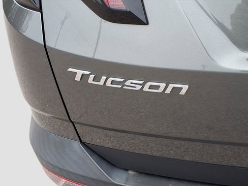 Used 2022 Hyundai Tucson SEL w/ Convenience + Premium Package image 5