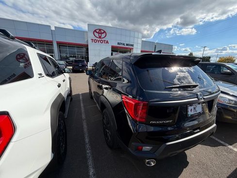 Used 2023 Honda Passport EX-L image 4