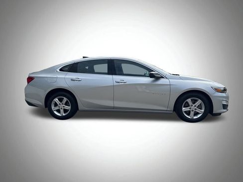 Used 2021 Chevrolet Malibu LS image 22
