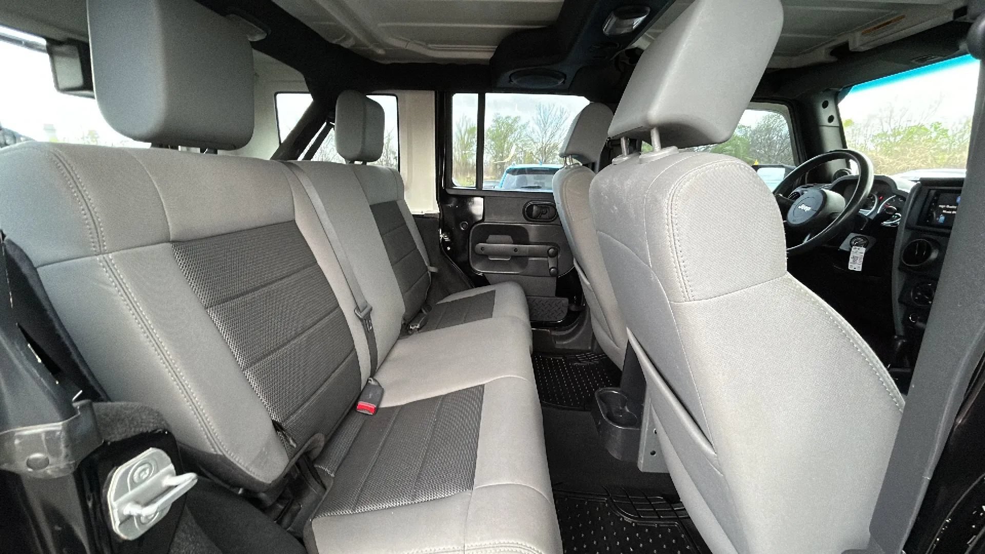 Used 2010 Jeep Wrangler Unlimited Sport w/ Trailer Tow Group AWD/4WD image 37