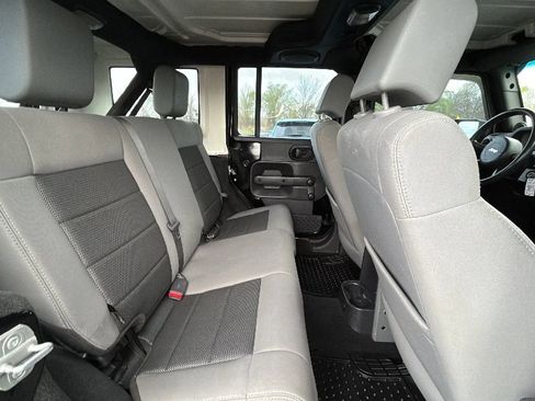Used 2010 Jeep Wrangler Unlimited Sport w/ Trailer Tow Group AWD/4WD image 37