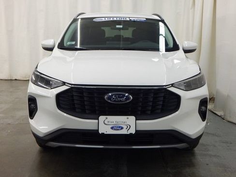 New 2025 Ford Escape SE FWD image 10