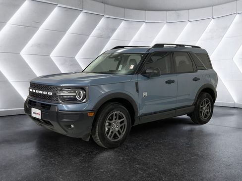 Used 2025 Ford Bronco Sport Big Bend w/ Convenience Package AWD/4WD image 3