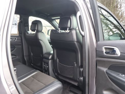 Used 2019 Jeep Grand Cherokee Altitude image 43