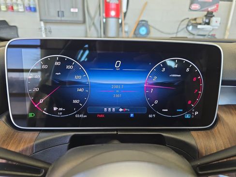 Certified 2025 Mercedes-Benz C 300 Sedan image 21