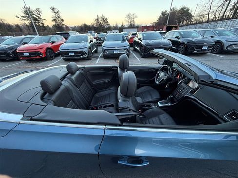 Used 2017 Buick Cascada Premium image 20