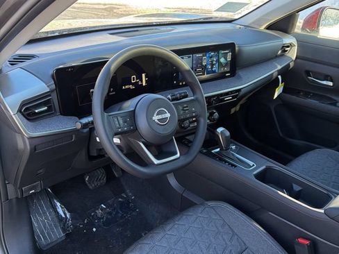 New 2026 Nissan Kicks SV w/ SV Premium Package AWD/4WD image 18