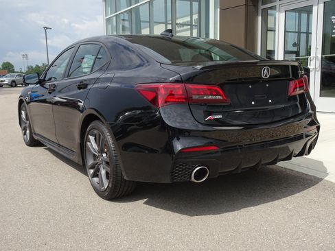 Used 2019 Acura TLX V6 w/ Technology & A-SPEC Pkg FWD image 3