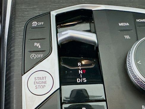 Used 2025 BMW 330i xDrive Sedan image 25