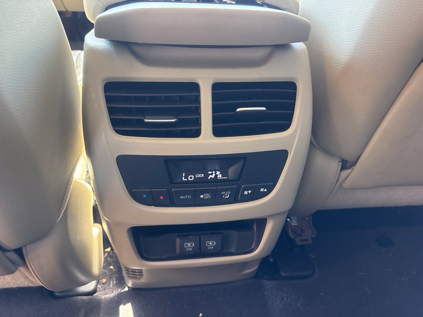 Used 2020 Acura MDX SH-AWD image 8