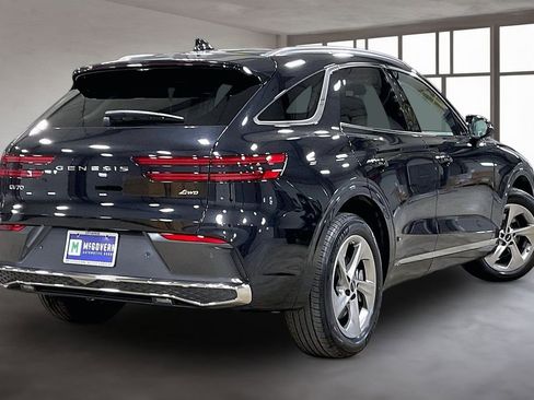 Used 2026 Genesis GV70 2.5T Select image 6