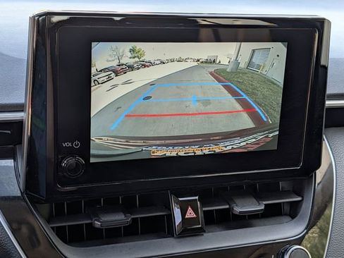 Used 2024 Toyota Corolla LE image 4