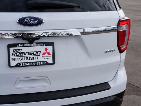 Used 2018 Ford Explorer 4WD image 10