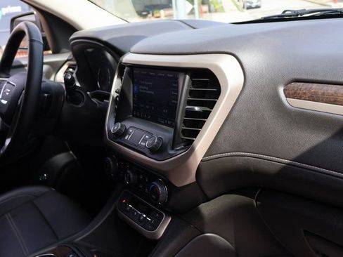 Certified 2023 GMC Acadia Denali w/ Denali Ultimate Package FWD image 9