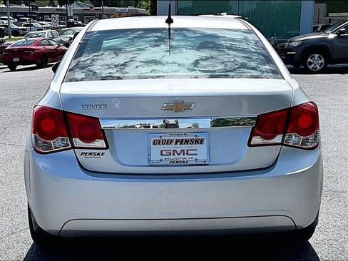 Used 2012 Chevrolet Cruze LS w/ Connectivity Package FWD image 6