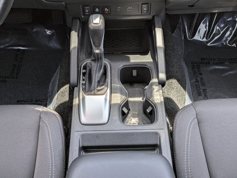 Certified 2025 Nissan Frontier SV w/ SV Convenience Package RWD image 20