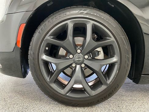 Used 2022 Chrysler 300 Touring w/ Sport Appearance Package image 23