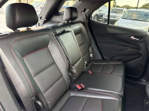 Used 2022 Chevrolet Equinox RS w/ RS Leather Package image 9