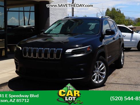 Used 2019 Jeep Cherokee Latitude w/ Popular Appearance Group FWD image 1