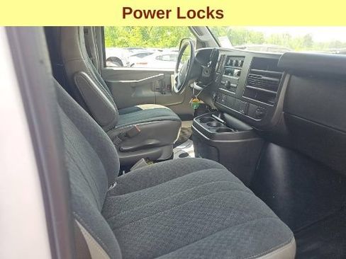 Used 2025 Chevrolet Express 2500 w/ Driver Convenience Package RWD image 10