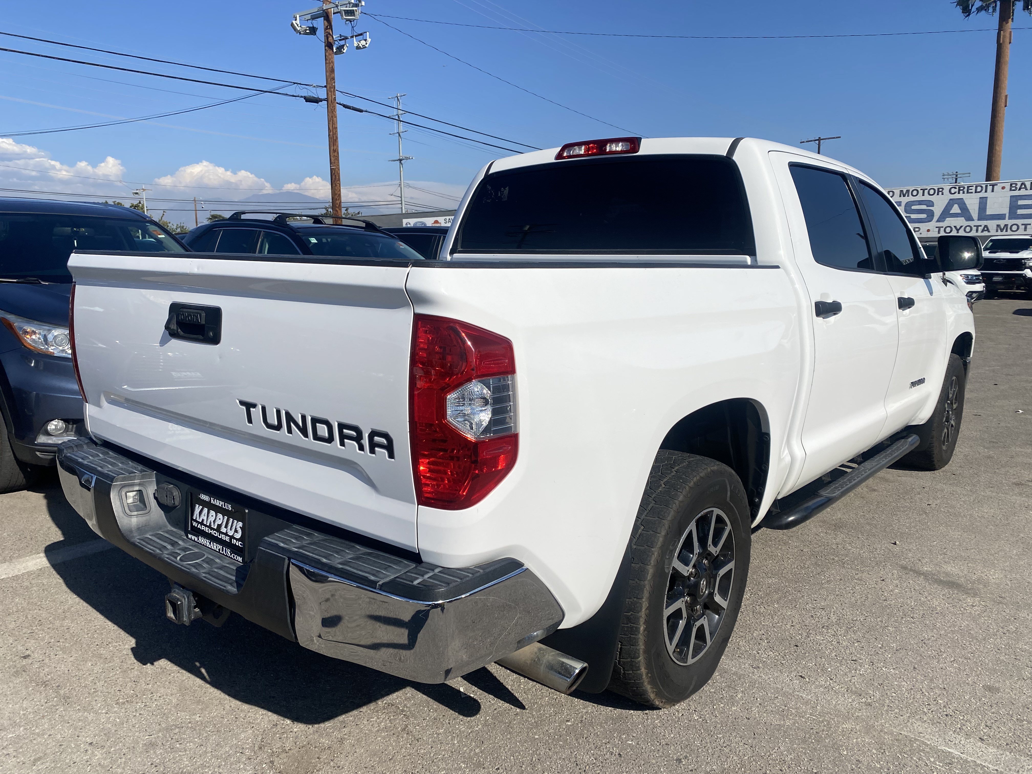 Used 2017 Toyota Tundra SR5 w/ SR5 Upgrade Package RWD image 11