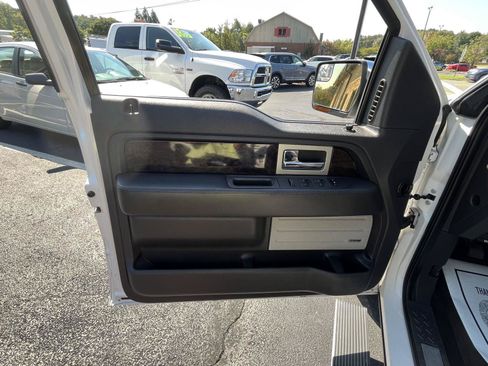 Used 2013 Ford F150 Platinum RWD image 30
