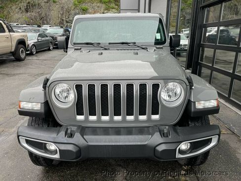 Used 2021 Jeep Wrangler Unlimited Sahara w/ Dual Top Group AWD/4WD image 4