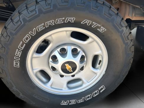 Used 2024 Chevrolet Silverado 2500 W/T w/ WT Convenience Package AWD/4WD image 30
