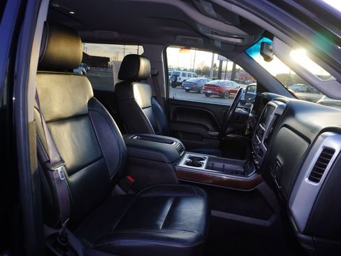 Used 2015 GMC Sierra 1500 SLT w/ SLT Crew Cab Value Package image 29