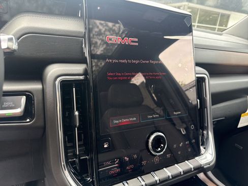 New 2026 GMC Yukon XL Denali w/ Denali Reserve Package AWD/4WD image 14