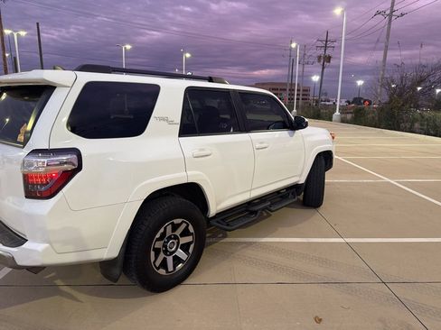 Used 2021 Toyota 4Runner TRD Off-Road image 3