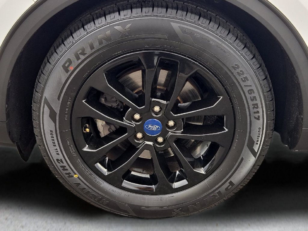 Used 2022 Ford Escape SE FWD image 8