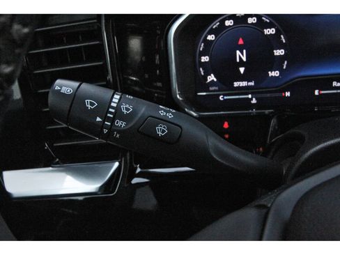 Used 2025 Chevrolet Silverado 2500 LT w/ Convenience Package AWD/4WD image 20