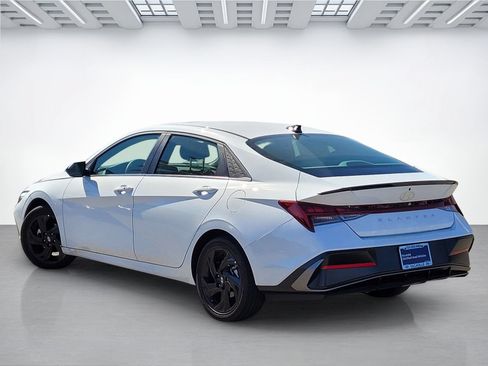 Certified 2026 Hyundai Elantra SEL Sport Premium FWD image 6