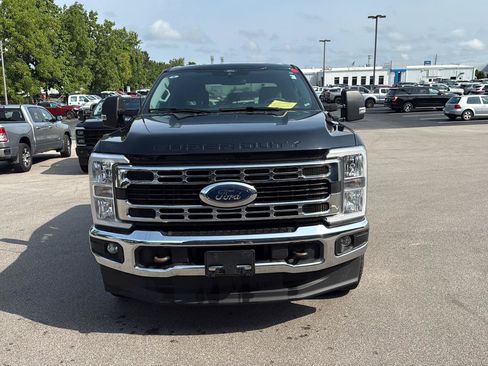 Used 2025 Ford F250 XLT w/ FX4 Off-Road Package AWD/4WD image 8