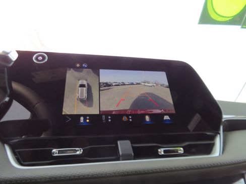 New 2026 Chevrolet Equinox LT w/ Convenience Package II image 19