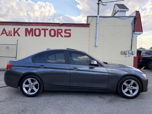 Used 2013 BMW 328i xDrive Sedan AWD/4WD image 9
