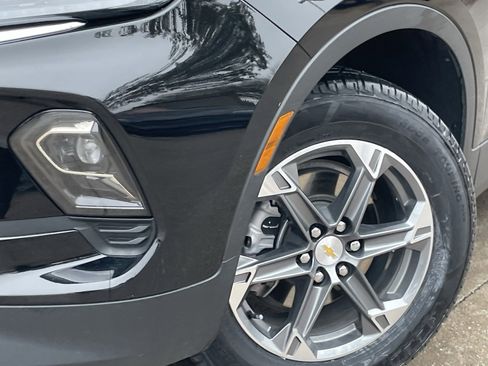 Used 2025 Chevrolet Blazer LT image 8