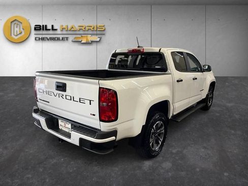 Used 2022 Chevrolet Colorado Z71 AWD/4WD image 2