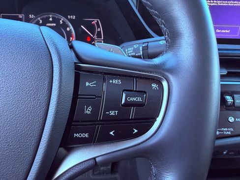 Certified 2024 Lexus ES 350 Ultra Luxury image 24