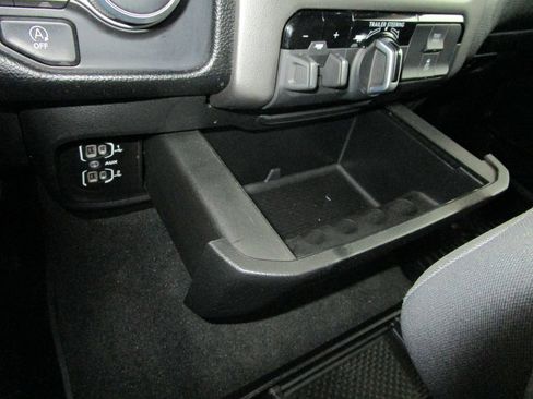 Used 2022 RAM 1500 Big Horn w/ Trailer Tow Group image 52