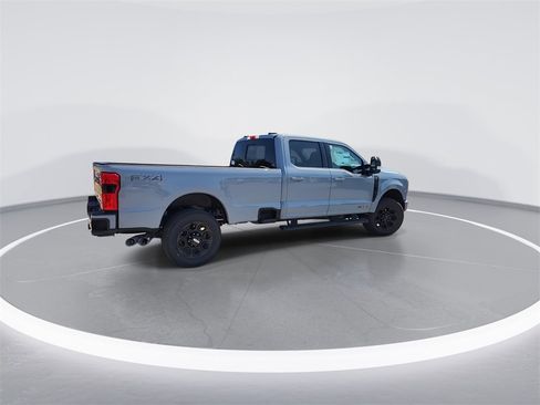 New 2026 Ford F350 Lariat w/ Black Appearance Package image 8