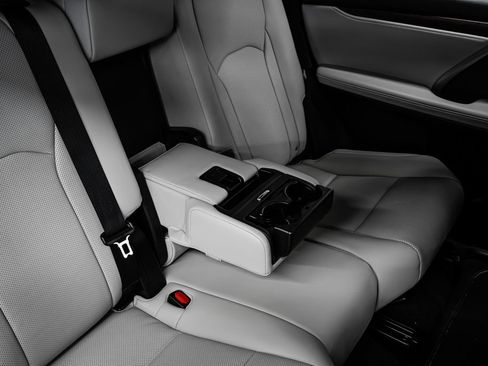 Used 2022 Lexus RX 350L FWD w/ Premium Package image 35