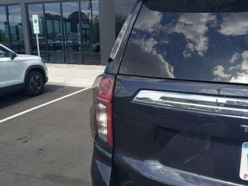 Used 2024 Chevrolet Tahoe LT image 19