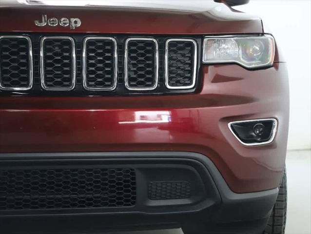 Certified 2020 Jeep Grand Cherokee Laredo AWD/4WD image 7
