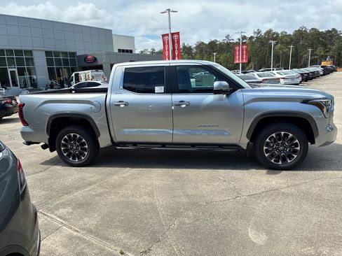 New 2026 Toyota Tundra Limited AWD/4WD image 8