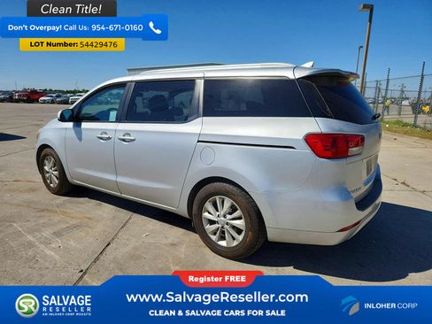 Used 2015 Kia Sedona LX FWD image 3