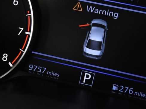 Used 2025 Nissan Altima 2.5 SV FWD image 29