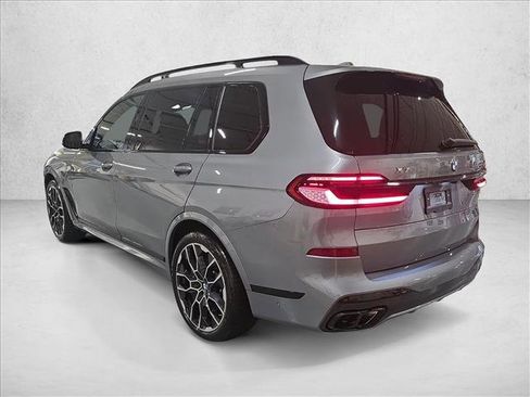 Used 2026 BMW X7 M60i image 7